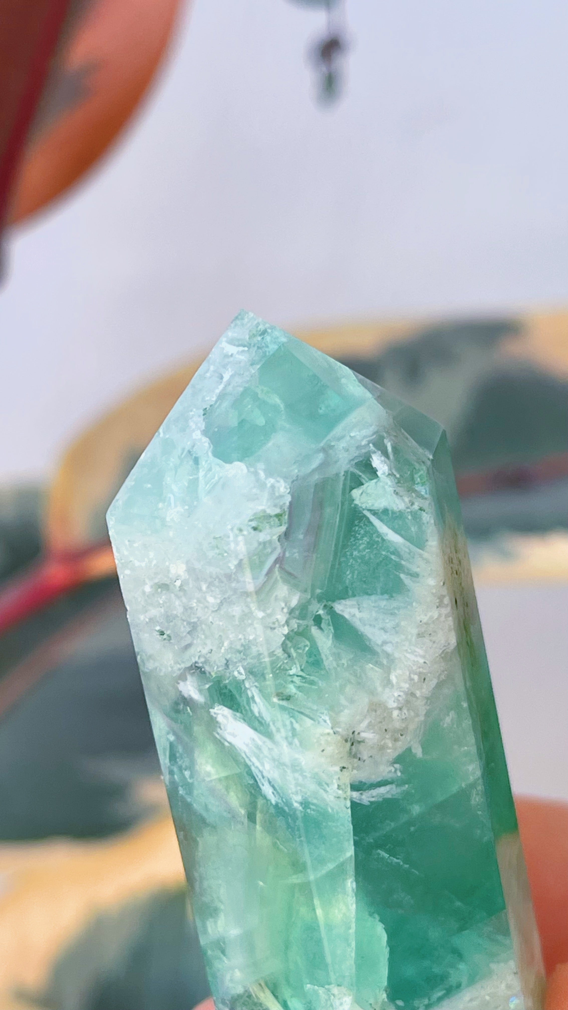 Obelisco Fluorita Verde Pluma